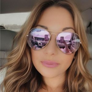 Meet your Posher, Stefanie